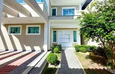 Imagem: A casa em condomínio para alugar possui 4 Dormitórios, 5 Banheiros