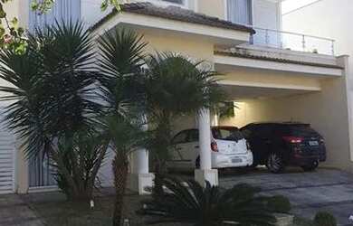 Imagem: A casa em condomínio possui 4 Dormitórios, 5 Banheiros, 4