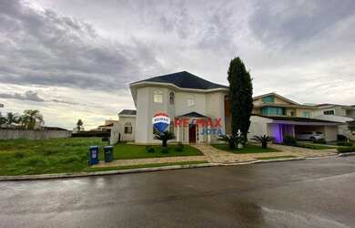 Imagem: A casa em condomínio possui 3 Dormitórios, 3 Banheiros, 2