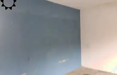 Imagem: A casa possui 2 Dormitórios, 1 Banheiro, 2 Vagas na garagem