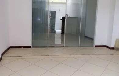 Imagem: A casa possui 2 Dormitórios, 3 Banheiros, 1 Vaga na garagem