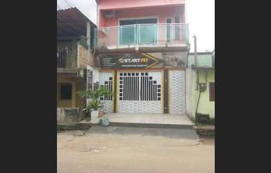 Imagem: A casa possui 1 Dormitório, 2 Banheiros, 1 Vaga na garagem