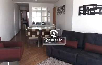 Imagem: O apartamento possui 3 Dormitórios, 1 Banheiro, 3 Vagas na