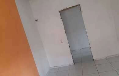 Imagem 2: Vendo esta casa. 1 Banheiroe2 Dormitórios