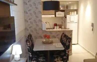 Imagem: O apartamento possui 2 Dormitórios, 1 Banheiro, 1 Vaga na garagem