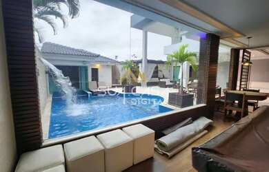 Imagem: A casa em condomínio possui 4 Dormitórios, 5 Banheiros, 2