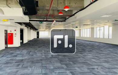 Imagem: O depósito possui 5 Vagas na garagem, 1.148m² de Área e