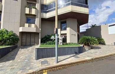 Imagem: O apartamento possui 4 Dormitórios, 4 Banheiros, 3 Vagas na