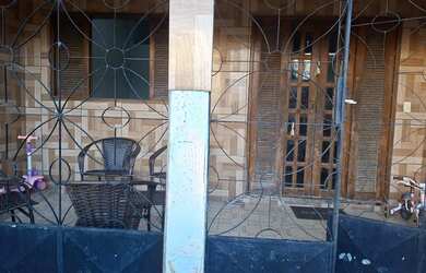 Imagem: A casa possui 2 Dormitórios, 2 Banheiros, 11.111m² de Área