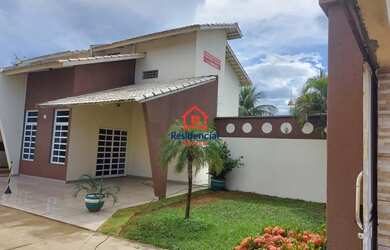 Imagem: A casa em condomínio possui 3 Dormitórios, 4 Banheiros, 2