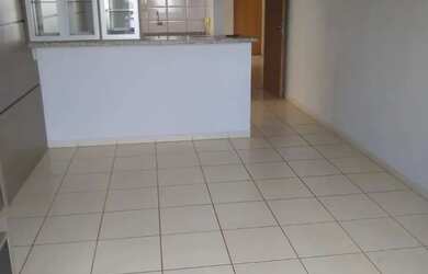 Imagem: O apartamento possui 2 Dormitórios, 1 Banheiro, 2 Vagas na