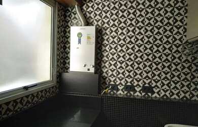 Imagem 3: Imóvel para aluguel tem 52 metros quadrados com 2 quartos em Atuba -...