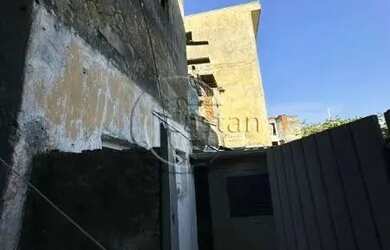 Imagem: O terreno possui 480m² de Área e está localizado em Vila