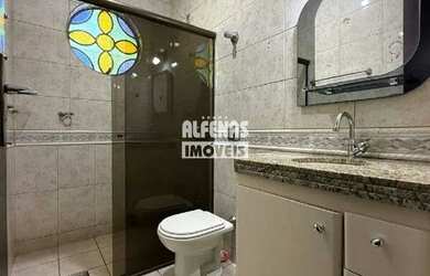 Imagem 9: EXCELENTE CASA COMERCIAL E RESIDENCIAL COM ÓTIMA LOCALIZAÇÃO NO BAIRRO...