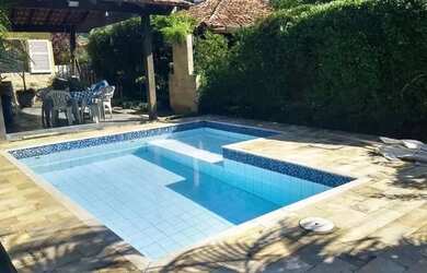 Imagem: A casa em condomínio possui 3 Dormitórios, 2 Banheiros, 2