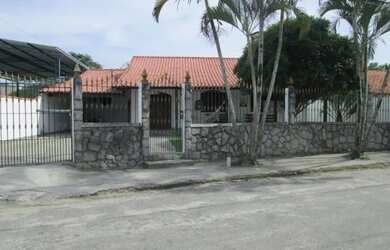 Imagem 14: Casa com 04 quartos, Bairro mumbuca Centro de Maricá Cod 121