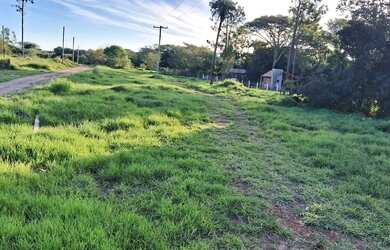 Imagem: O terreno possui 700m² de Área e está localizado em Águas