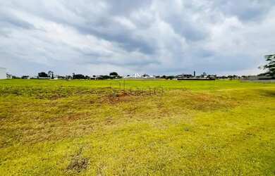 Imagem: O terreno possui 1.100m² de Área e está localizado em Jaguariúna