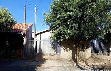 Imagem: A casa possui 2 Dormitórios, 1 Banheiro, 126m² de Área e