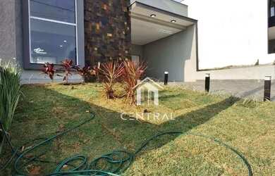 Imagem: A casa em condomínio possui 3 Dormitórios, 3 Banheiros, 2