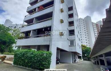 Imagem: O apartamento possui 4 Dormitórios, 1 Banheiro, 4 Vagas na