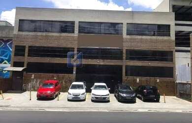 Imagem: O depósito possui 5 Vagas na garagem, 800m² de Área e está