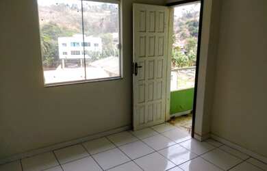 Imagem 10: Casa a 300 metros do cartão postal de Miguel Pereira, o lago de Javary