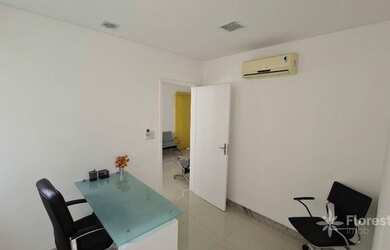 Imagem 6: Sala, 65 m² - de R$370.000 por R$ 250.000 ou aluguel por R$ 2.700/mês...