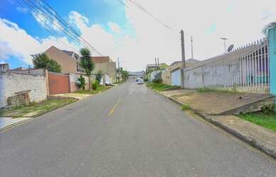 Imagem 7: Casa de frente com 02 vagas