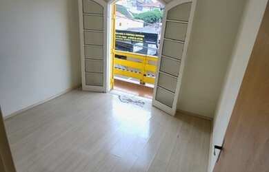 Imagem: O depósito possui 60m² de Área, Churrasqueira e está localizado