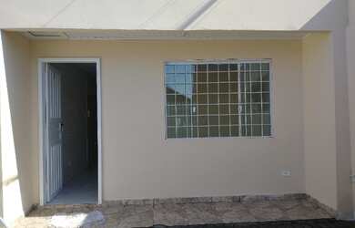 Imagem: A casa em condomínio possui 1 Dormitório, 1 Banheiro e está