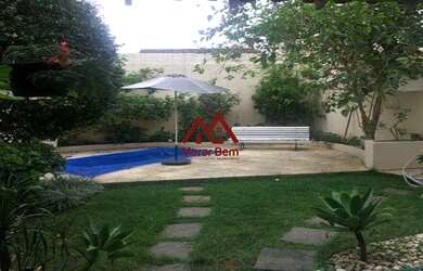 Imagem: A casa em condomínio possui 4 Dormitórios, 5 Banheiros, 3