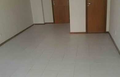 Imagem: O depósito possui 1 Vaga na garagem, 27m² de Área e está