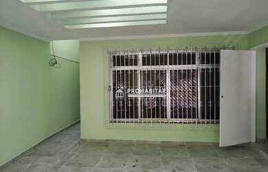 Imagem: A casa possui 3 Dormitórios, 3 Banheiros, 4 Vagas na garagem