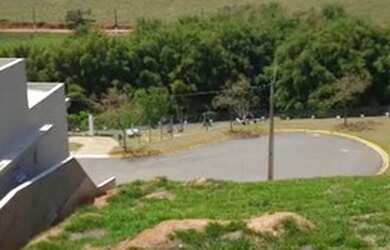 Imagem: O terreno possui 371m² de Área e está localizado em Bragança