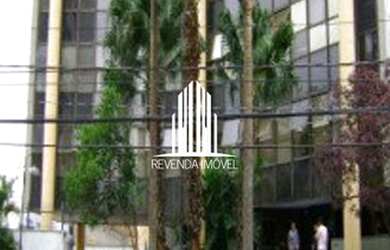 Imagem: O depósito possui 4 Vagas na garagem, 180m² de Área e está