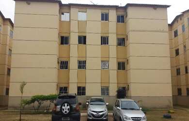 Imagem: O apartamento possui 2 Dormitórios, 1 Banheiro, 1 Vaga na garagem