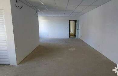 Imagem 14: Sala/Andar para alugar, 759 m² por R$ 25.000/mês - Sussuarana - Salvador/BA