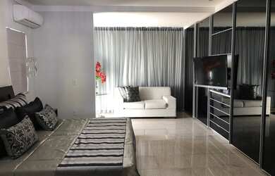 Imagem: A casa em condomínio possui 5 Dormitórios, 5 Banheiros, 5