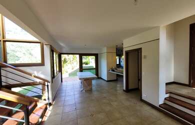 Imagem 9: Aconchegante e Acolhedora casa no condomínio alto padrão em Atibaia