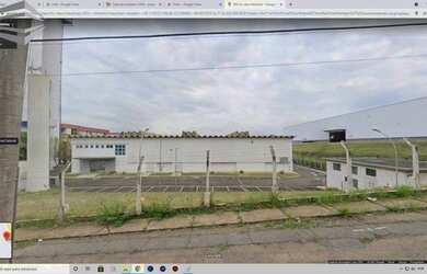 Imagem: O depósito possui 5 Vagas na garagem e 6789m² de Área e está