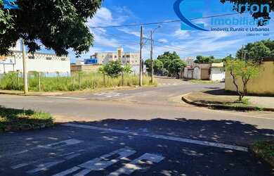 Imagem 4: Excelente terreno em ótima localização, com 590,58m² no Bairro Tubalina