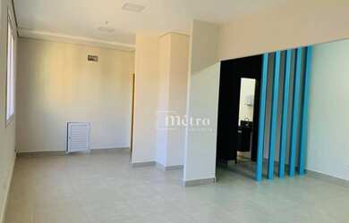 Imagem: O depósito possui 1 Vaga na garagem, 48m² de Área e está