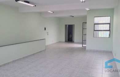 Imagem: O depósito possui 100m² de Área e está localizado em Água