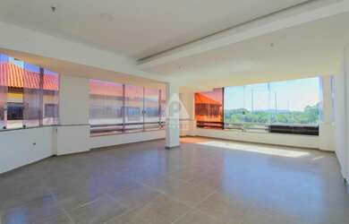 Imagem: O depósito à venda possui 1 Vaga na garagem e 78m² de Área