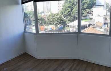 Imagem: O depósito possui 2 Vagas na garagem, 45m² de Área e está