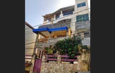 Imagem: O apartamento possui 4 Dormitórios, 3 Banheiros e 165m² de