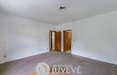 Imagem 15: IMOBILIARIA JUVEVÊ VENDE RESIDENCIA BACACHERI JARDIM SOCIAL4 DORM PRX DREAMLAND COMERCIAL