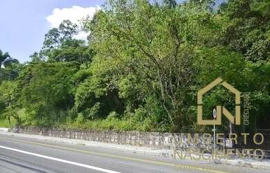 Imagem: O terreno possui 308m² de Área e está localizado em Vorstadt