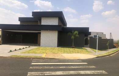 Imagem: A casa em condomínio possui 3 Dormitórios, 5 Banheiros, 4